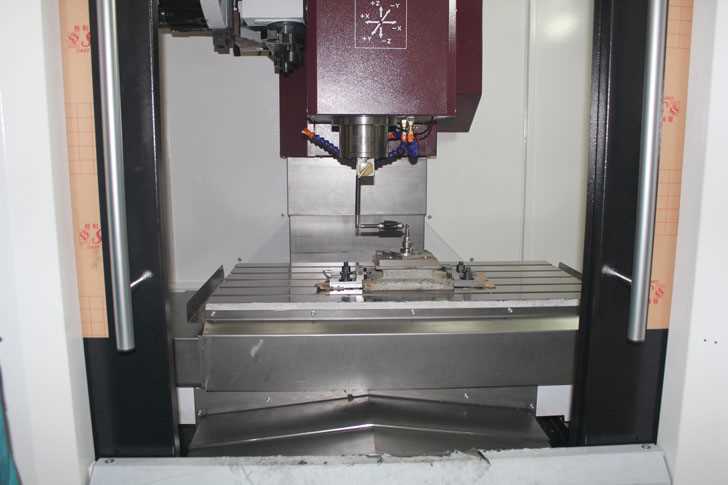 Vertical Machining Center